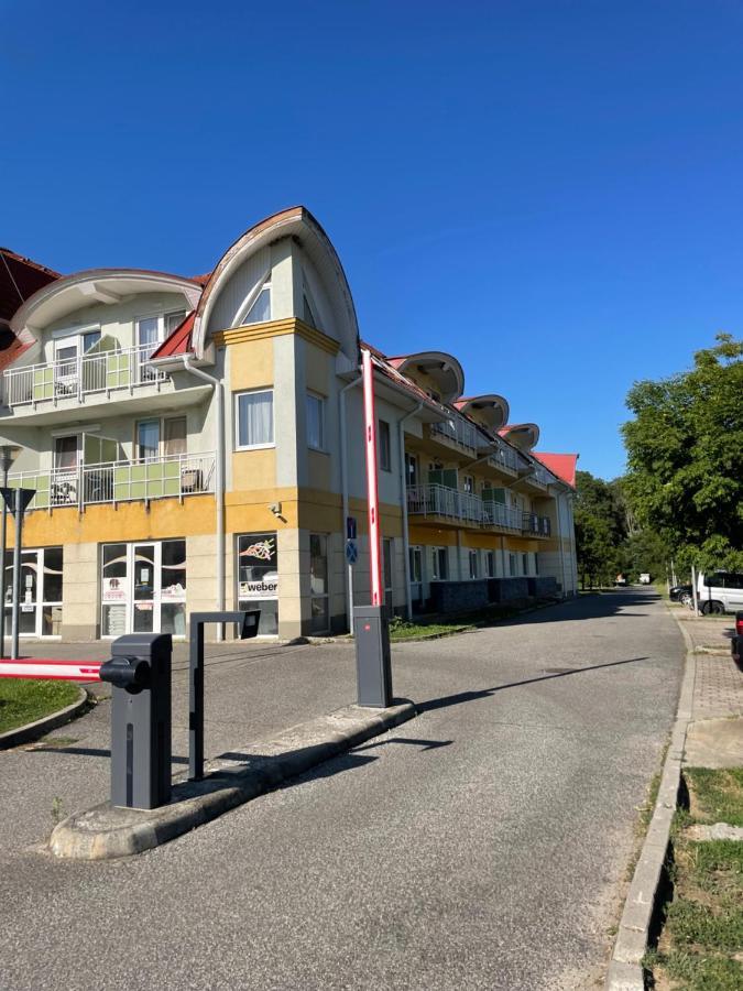 Franci Wellness Apartman زلاكاروس المظهر الخارجي الصورة